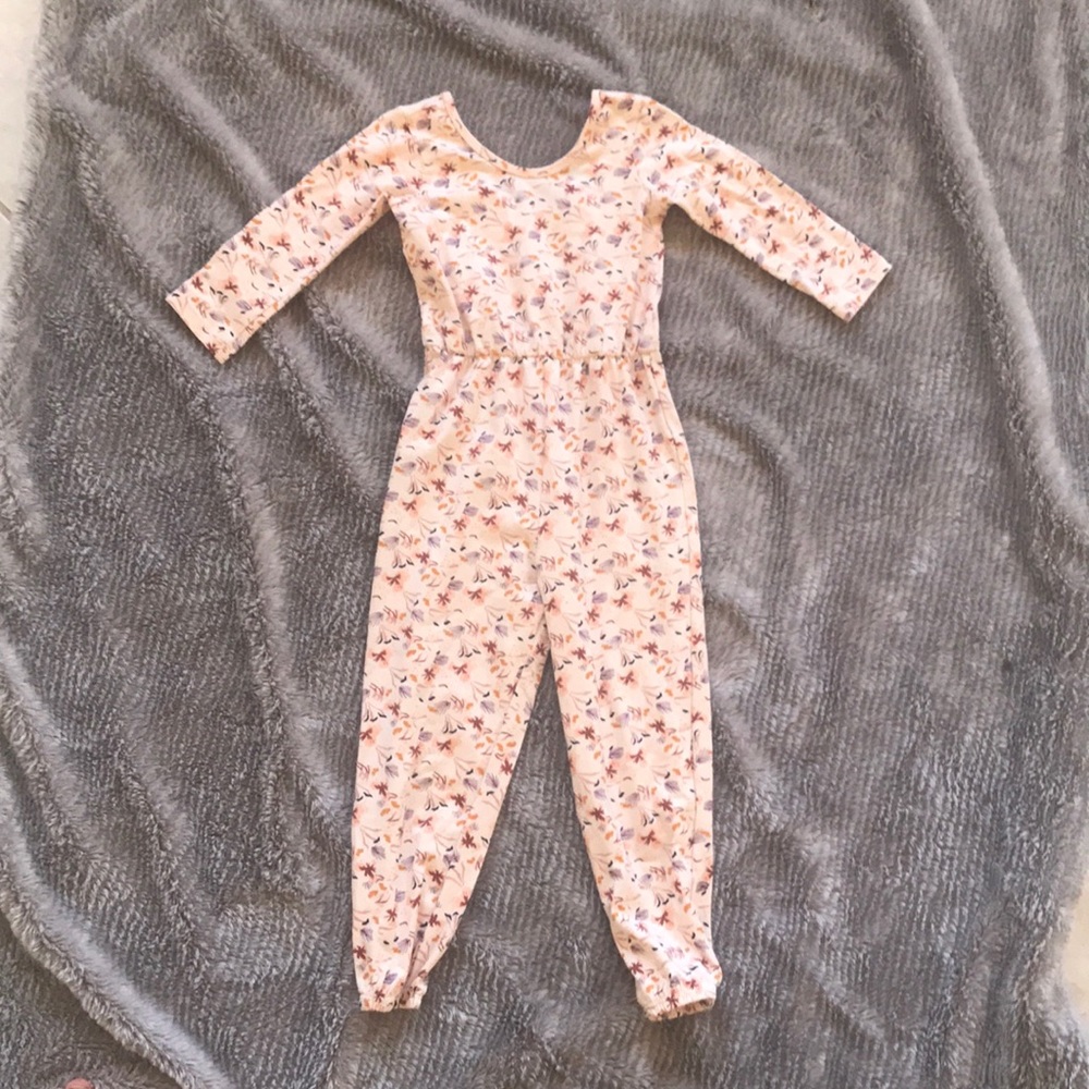 Alice & Ames Floral romper size 5
